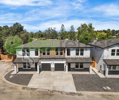 967 Olive Br Pl in Sacramento, CA - Building Photo