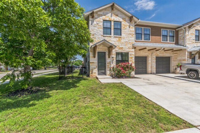 property at 1701 Pine St