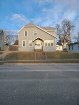 708 State St in Tama, IA - Building Photo