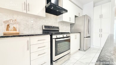 69 Seedling Cres in Whitchurch-Stouffville, ON - Building Photo - Building Photo