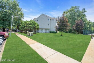 4102 Norma Pl in Toms River, NJ - Building Photo - Building Photo