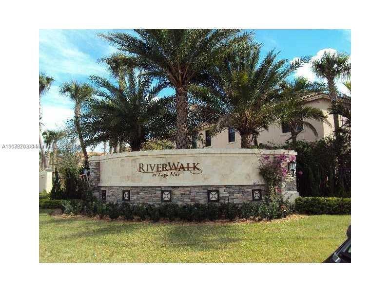 113 Riverwalk Cir W-Unit -141 in Plantation, FL - Building Photo