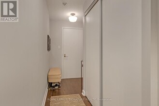 1169 Queen St W in Toronto, ON - Building Photo - Building Photo