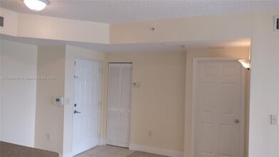 2301 W Preserve Way in Miramar, FL - Building Photo - Building Photo