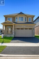 22 Brewis St in Brant, ON - Building Photo