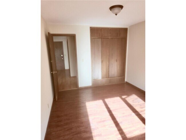 6060 52nd St N in Oakdale, MN - Building Photo - Building Photo