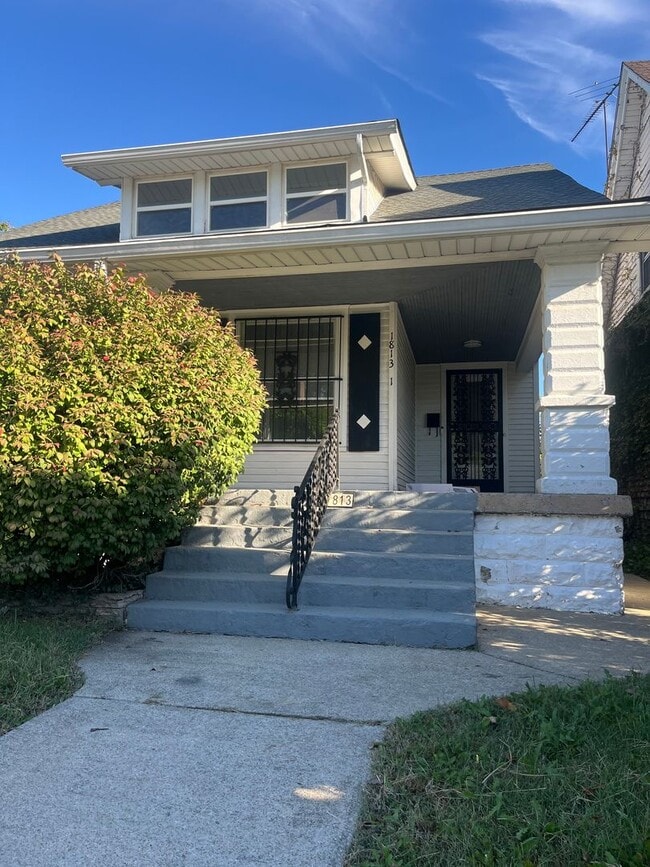 property at 1813 West Dr