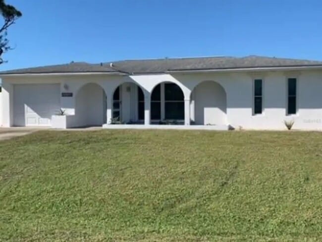 property at 2429 Ivanhoe St