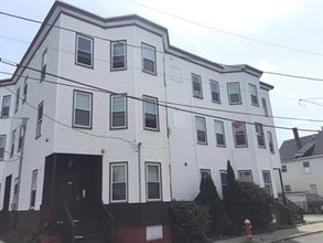 16-20 Albany St in Lynn, MA - Foto de edificio - Building Photo