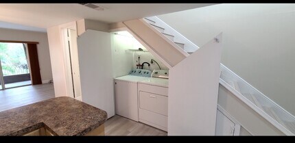 140 NW 87th Ave in Miami, FL - Building Photo - Building Photo
