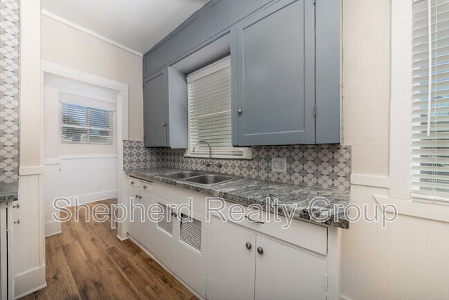 4375 6th St in Riverside, CA - Building Photo - Building Photo
