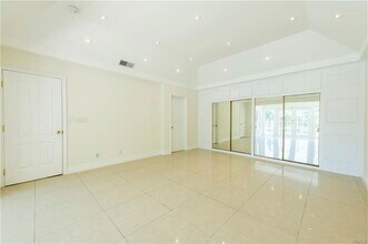 16379 Meadow Ridge Way in Los Angeles, CA - Building Photo - Building Photo