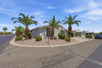 215 N Power Rd in Mesa, AZ - Building Photo - Building Photo