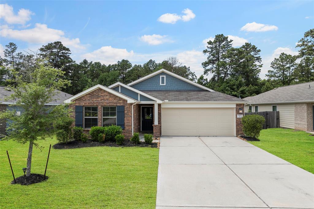 513 Bonnerville Ln in Magnolia, TX - Building Photo