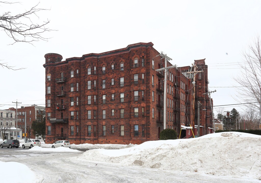 The Olbiston Apartments Utica, NY Apartments For Rent