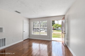 4006 Conga St in Jacksonville, FL - Building Photo - Building Photo