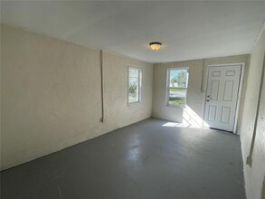 238 C St in Lake Wales, FL - Building Photo - Building Photo