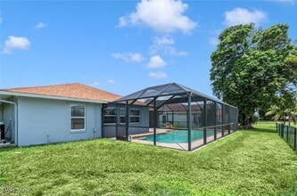 1094 Grove Dr in Naples, FL - Building Photo - Building Photo