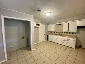 2918 1st Pl in Lubbock, TX - Building Photo - Building Photo