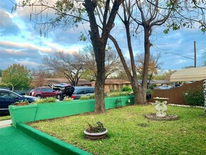6111 Hogan Ave in Austin, TX - Building Photo - Building Photo