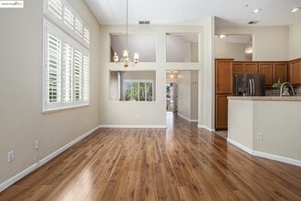 2006 Trailside Dr in Brentwood, CA - Building Photo - Building Photo