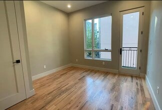 151 Stanhope St, Unit 2A in Brooklyn, NY - Foto de edificio - Building Photo