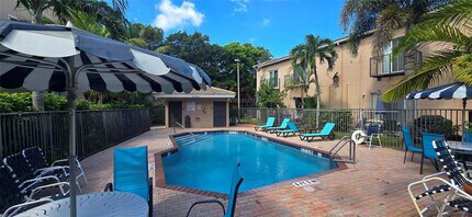8314 Lagos De Campo Blvd in Tamarac, FL - Building Photo - Building Photo