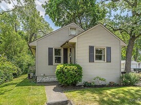 146 Bowne St NE in Grand Rapids, MI - Building Photo