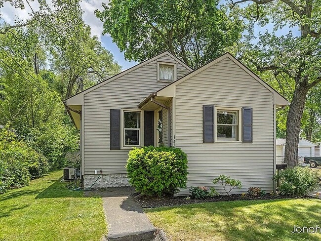 property at 146 Bowne St NE