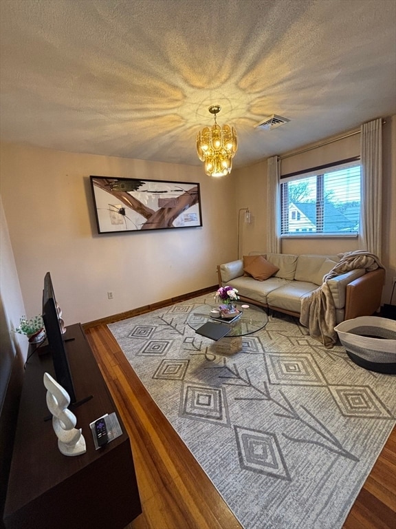 24 Meacham St in Somerville, MA - Foto de edificio - Building Photo