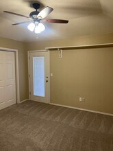 7904 Albany Ave in Lubbock, TX - Building Photo - Building Photo