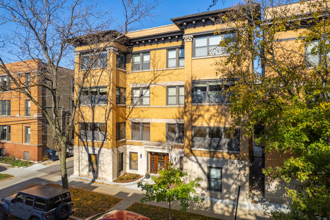 1510 W Cornelia Ave in Chicago, IL - Building Photo - Building Photo