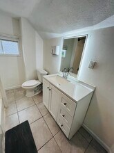 25 Auburn St, Unit 2 in Woburn, MA - Building Photo - Building Photo