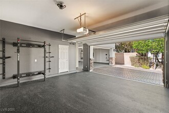 65 Grand Masters Dr in Las Vegas, NV - Building Photo - Building Photo