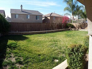 1415 Sunflower Way in Perris, CA - Building Photo - Building Photo
