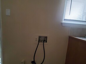 14 Pollux Cir E-Unit -14 Pollux Circle E. -Apt 3 in Portsmouth, VA - Building Photo - Building Photo