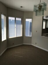 1420 Market St in Oakland, CA - Building Photo - Building Photo