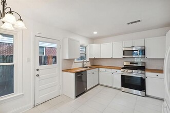 7702 Robin Rd in Dallas, TX - Building Photo - Building Photo