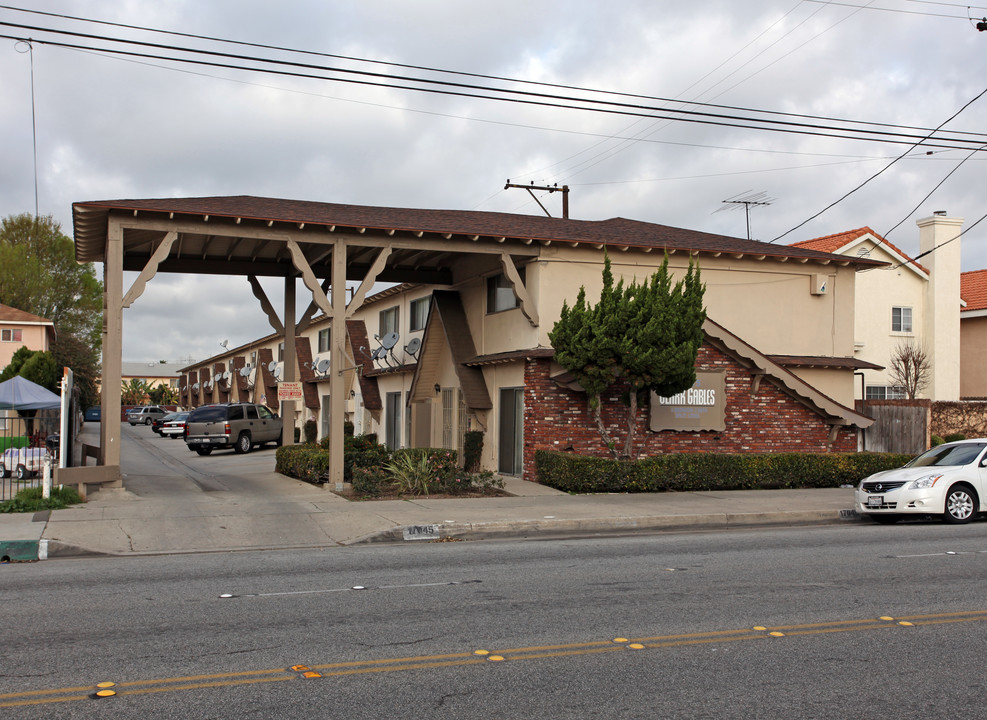 Clark Gables in Bellflower, CA - Building Photo