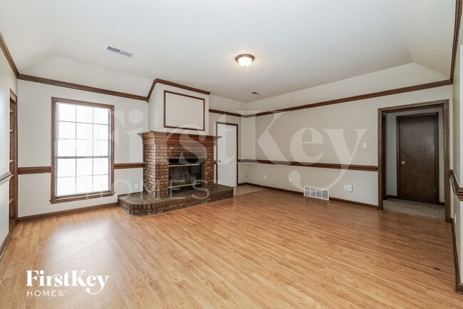 4611 Spaniel Cove in Memphis, TN - Foto de edificio - Building Photo