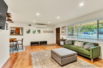 6789 Alamo Way in La Mesa, CA - Building Photo - Building Photo