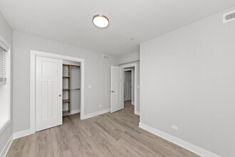 1133 Oak Ave, Unit W3 in Evanston, IL - Building Photo - Building Photo