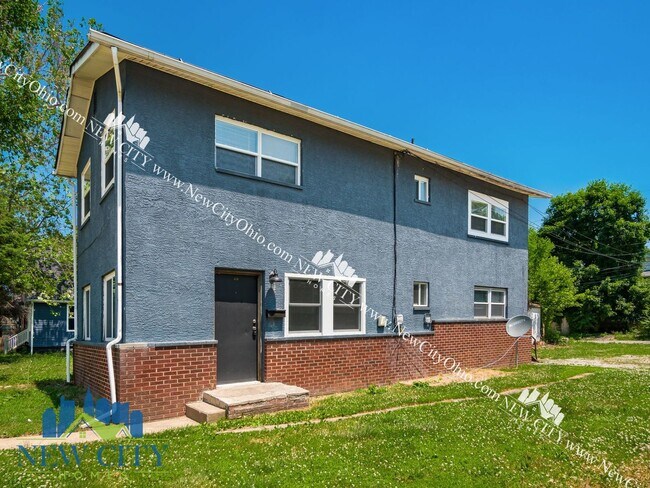 property at 416 S Yale Ave