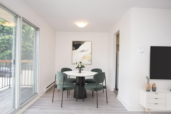 Orchard View Apartments in Oshawa, ON - Building Photo - Building Photo