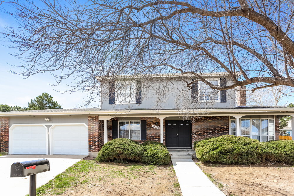 18226 E Nassau Dr in Aurora, CO - Foto de edificio