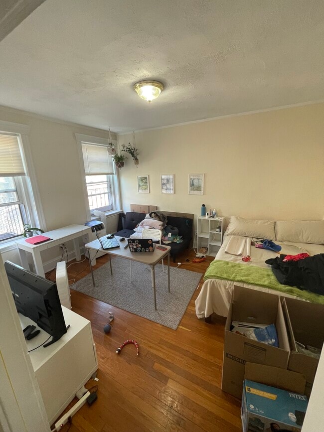 390 Riverway, Unit 27