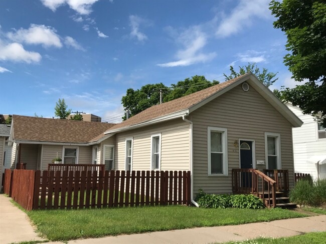 property at 816 Ferry St