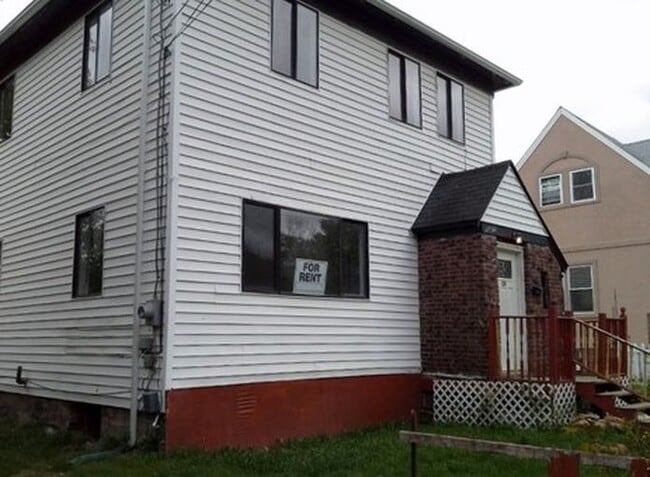 property at 29 Cottage St