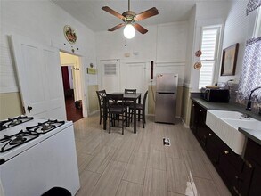 916 Avenue H in Galveston, TX - Building Photo - Building Photo
