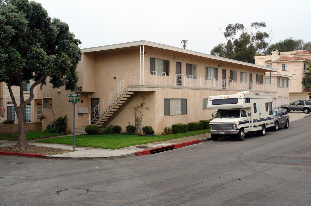 147 Whiting St in El Segundo, CA - Building Photo